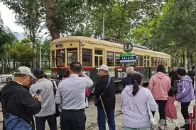 老摩电 新体验——乘坐54路文旅专列随感图片