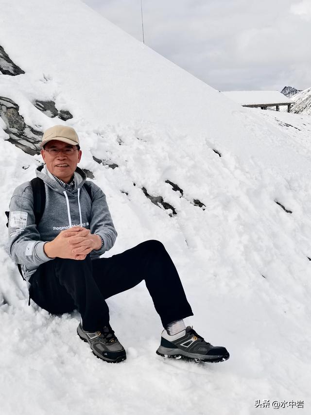 新疆游呈井喷态势：秘境游探险游美食游，吸引游客一游二游再游