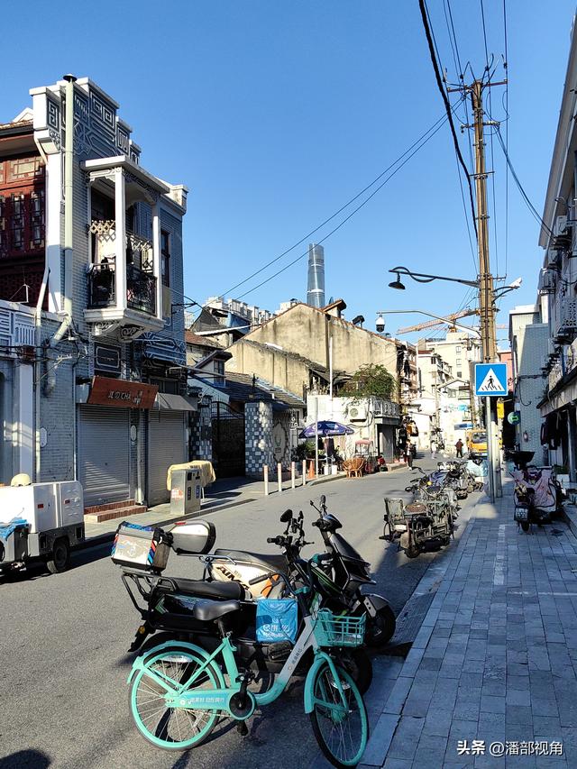 冬日暖阳里的上海街景