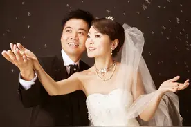 段暄：解说过3届世界杯，娶同事为妻，如今依然非常热爱体育图片