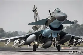 歼10C战机，优缺点明显，巴基斯坦空军，到底有多强悍？图片