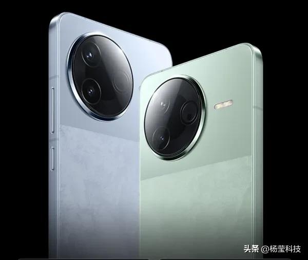 红米K90 Pro工程机揭秘：3nm双芯+超大续航+潜望长焦实力几何