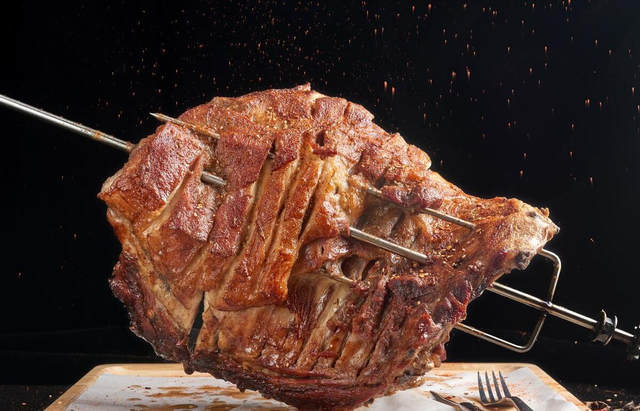 沈阳红遍天烧烤全技术！从腌料到火候，手把手教你成为烧烤大师