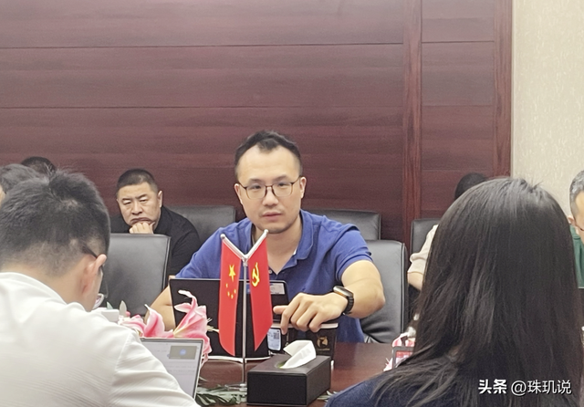 猝不及防！新疆富豪夫妇套现7亿，没等钱到账，老板娘先被带走了
