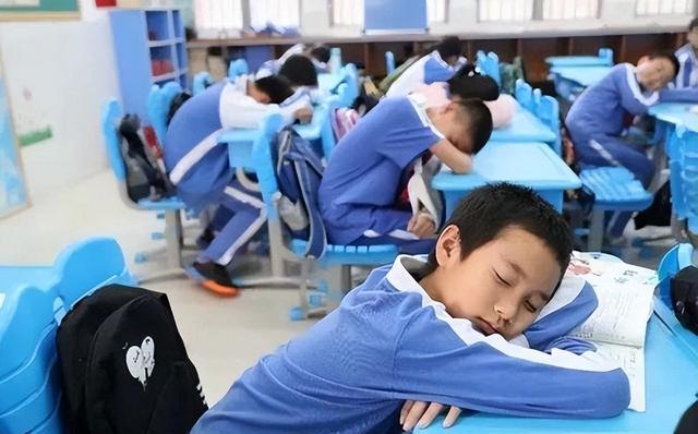 2025年中小学上课时间调整：8点到校要成历史？多地政策已明确