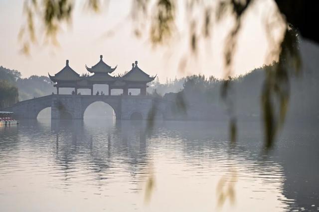 这里是江南诗词最多的城市,它的美有谁懂?