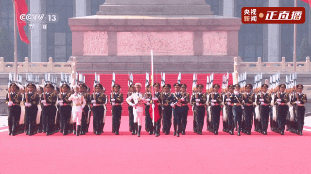一场阅兵暴露江湖地位！陈梦、苏炳添都已到场，全红婵罕见缺席
