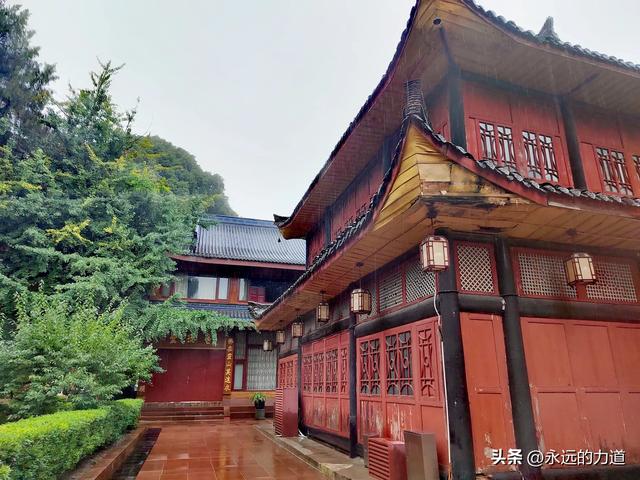 峨眉山万年寺， 白水秋风 圣寿万年