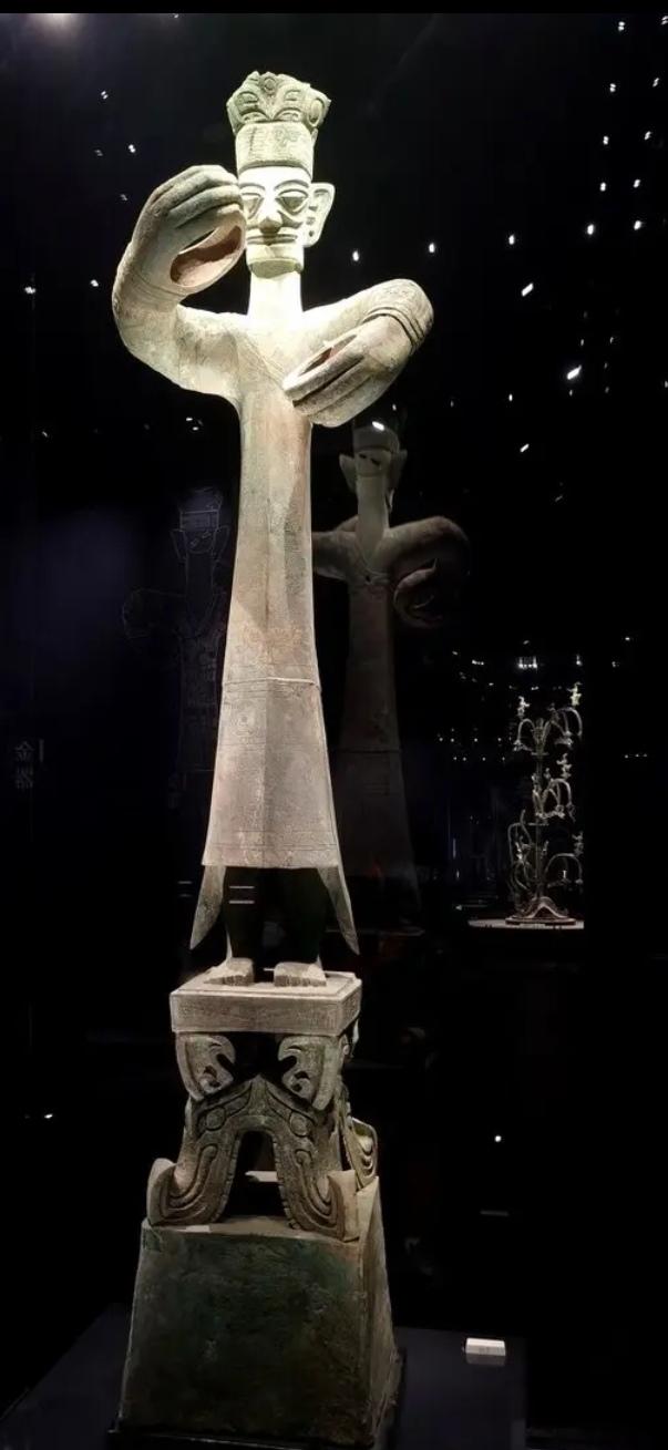 破解三星堆神树