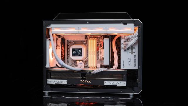 银白顶配，98X3D+技嘉B850M雕妹+索泰RTX 5080+6400C28 96GB装机