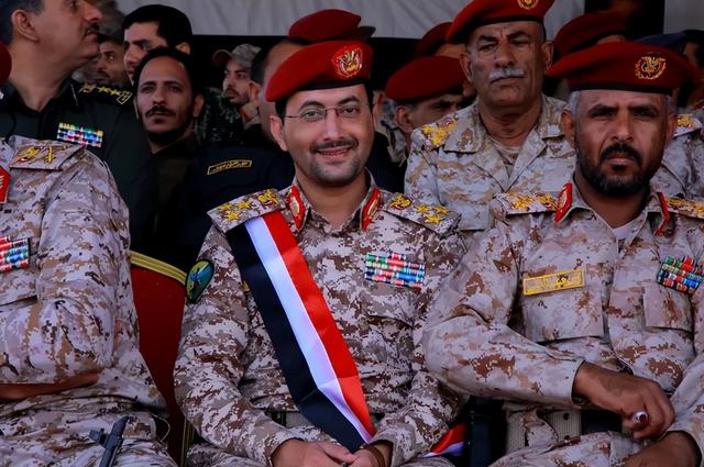 英国补给舰不敢过红海，屈辱绕路不得不忍