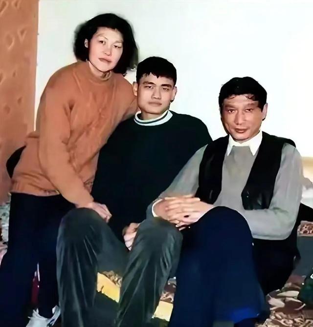 姚明做梦也没想到，15岁的女儿，如今仅凭一个举动就给他长脸了