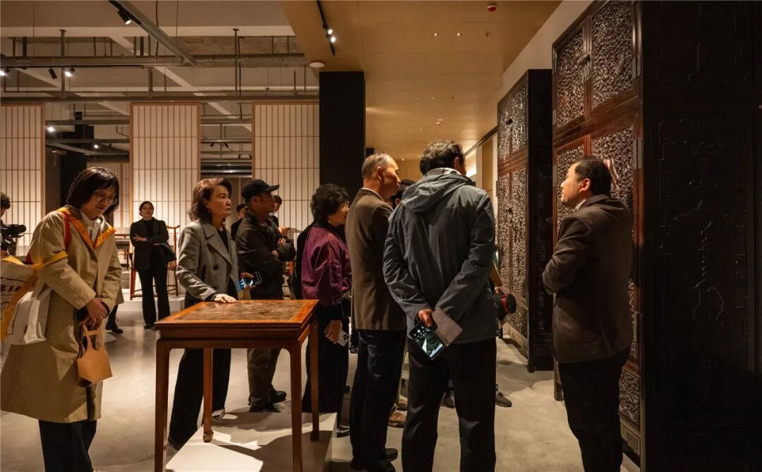 全球海外華文作家齊聚古都金陵,雅然家具藝術(shù)館助力文化出海 全球海外華文作家齊聚古都金陵,雅然家具藝術(shù)館助力文化出海