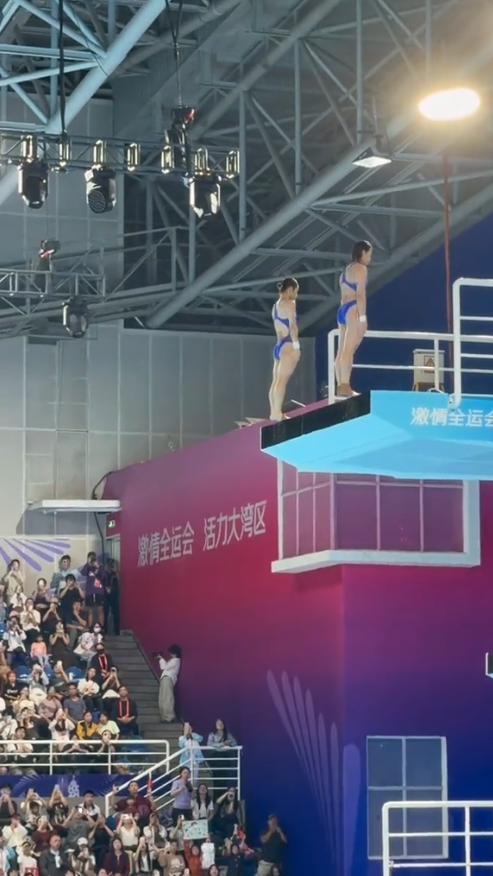 刚复出就夺冠！全红婵跳水实力不减，却依旧逃不过“身材审判”