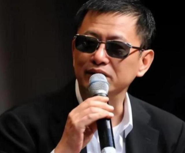 陪玩陪睡仅开胃菜！拳头塞嘴、组团开嫖，周迅遭殃 阴暗面彻底曝光