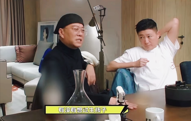 钱再多有什么用?49岁佘诗曼的现状，给不结婚不生娃的人提了个醒