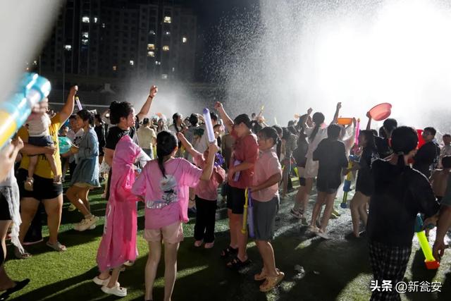 社区飙艺、泼水蹦迪！瓮安这场夏夜盛宴太燃啦