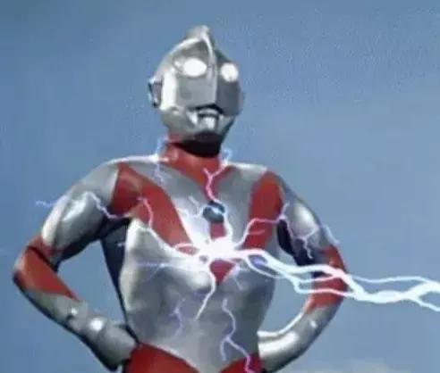 初代奥特曼佐菲和新奥特曼利匹亚佐菲