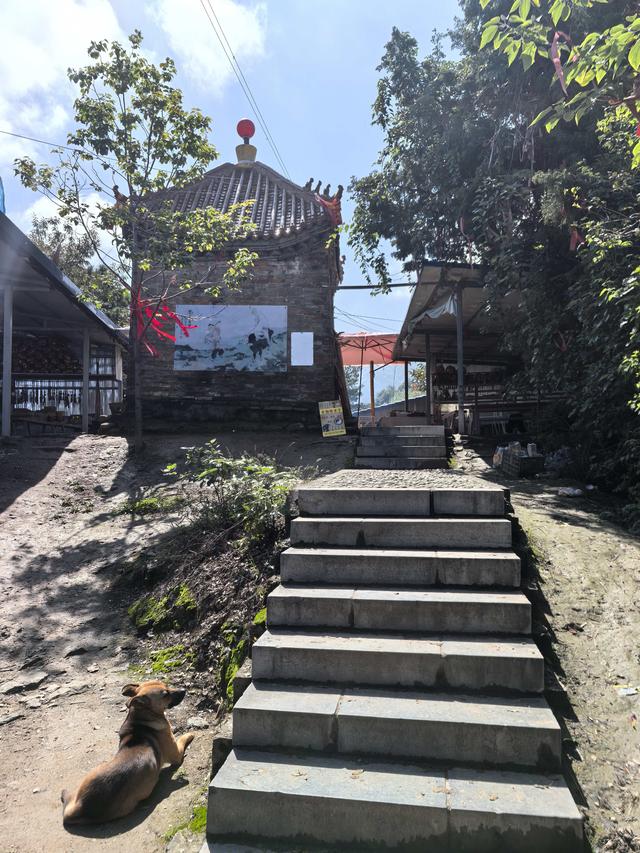 奔向炼丹炉：山上有了炼丹炉，爬山就有了奔头