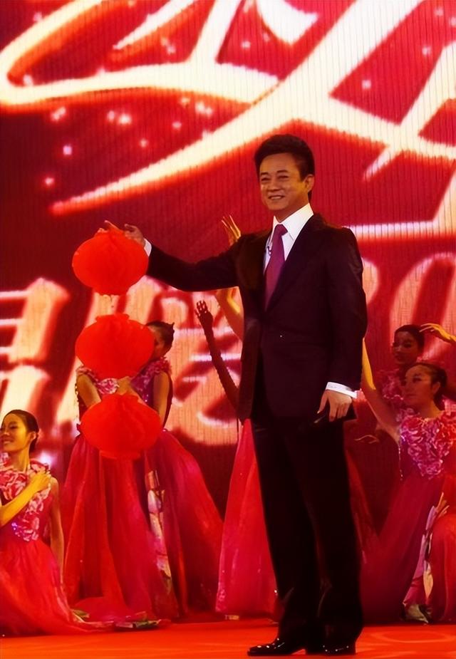 包养四个男人，嫁给70岁富翁？央视女主持私生活谣言真的太离谱