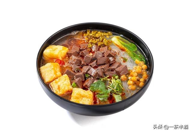 南京市全部区域内免费自驾车停车露营地，主要好玩景点及特色美食