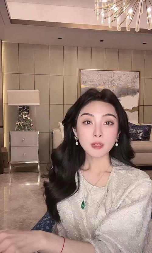 “买英国精子生3娃”的山东女人，7年后现状曝光：她后悔了吗？
