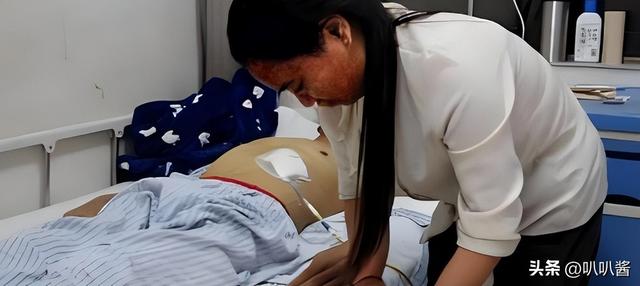 “卖身救父”5年后，那个谁给40万就嫁谁的女孩，如今过得怎样？