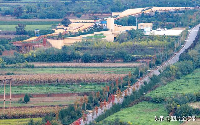 山西襄汾：陶寺遗址秋色美