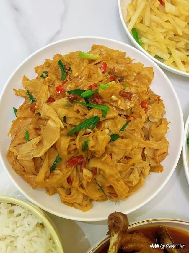 4种一吃就“拉屎”的蔬菜，被称为“人体拖把”，帮助你通畅拉屎