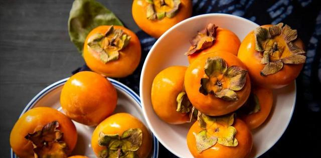 今年柿子怎么没人买？网友揭露4个现实扎心原因，果然一语中的！