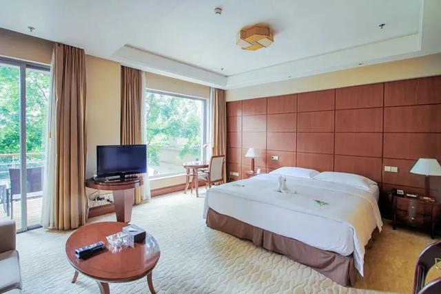 首次发布！弥勒2地2酒店上榜！