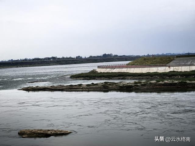 如果说它是四川的“母亲河”，就是因为它成就了“天府之国”？