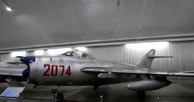 攻不了守不住，中国空军在西藏上空	，被印度空军足足欺负了40年？