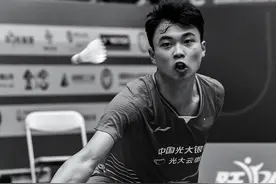 17岁国羽新星张志杰比赛中倒地不幸离世，具体病因及救治细节尚待公布图片