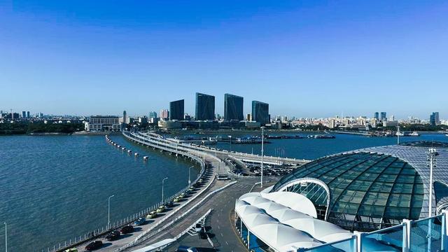 乘坐爱达·魔都号邮轮,感受国之大器的海上体验