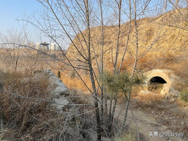 行摄包头东河区工业遗存、人防工程、水利工程设施、日伪建筑遗存