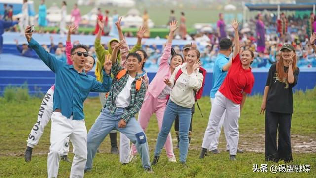 高清大图！直击内蒙古自治区第35届草原那达慕开幕式现场→