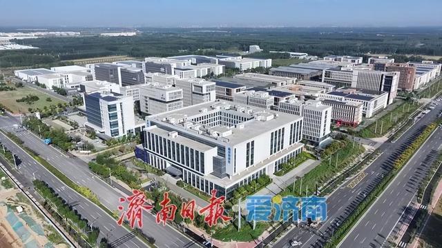 济南正建一个“大枢纽”，一跃“起飞”的节奏！