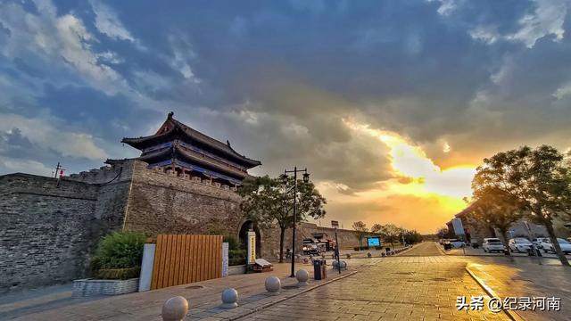 商丘古城作为国家历史文化名城，在文旅产业发展方面拥有众多机遇