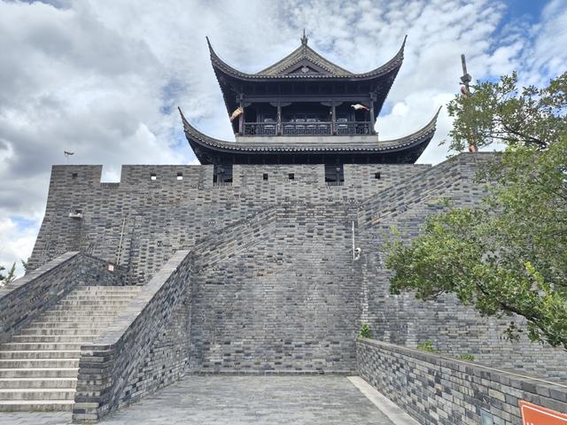 在苏州娄门上，看风起云涌！