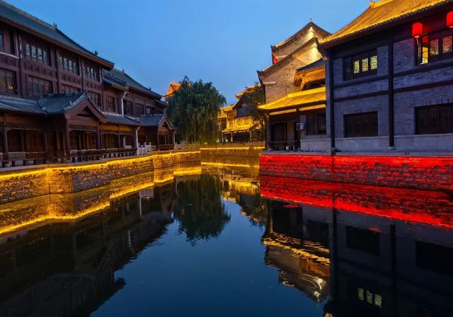 山东这座“假古城”火了，斥巨资打造不收门票，来了就不想走