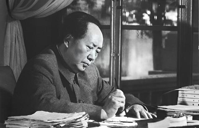 抗美援朝时斯大林有多开心，普京如今就多闹心，还是毛主席高明