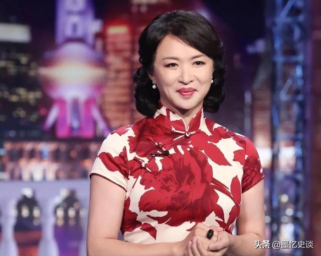 面相变了！拒绝道歉，“逃往”法国，57岁金星满脸褶子胸都小了