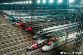 7月1日起武铁调图！武汉九小时直达呼和浩特图片