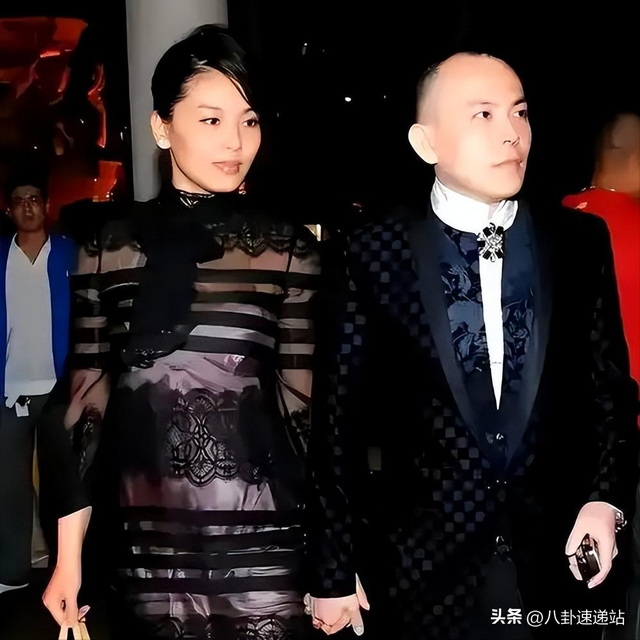 王珂没想到，那个为自己还清亿万债务的刘涛，已走上了另一条大道