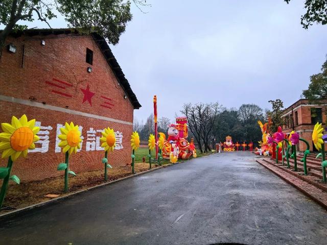 元宵去哪儿玩？快来信阳木机厂文创产业园→