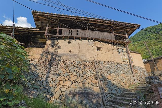 走遍福建古村落，福安发现一处真正的世外桃源，一眼可见九条瀑布