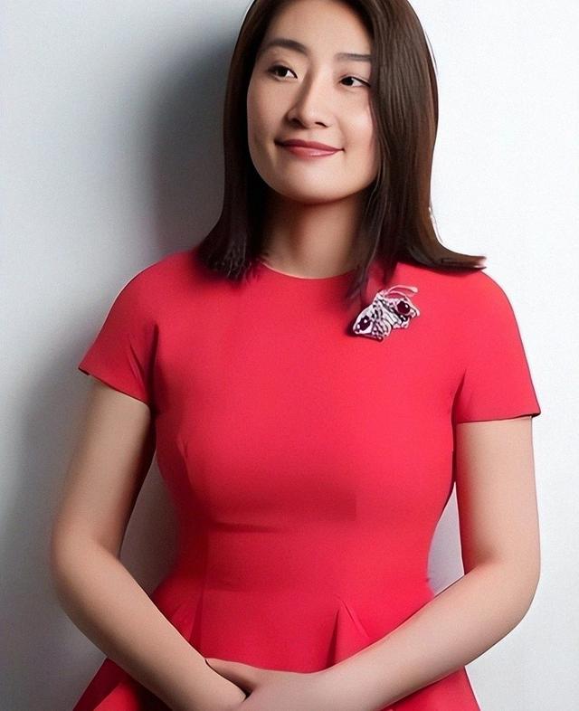 官媒刊文！宗馥莉再破天花板	，让亲叔宗泽后和整个商界缄默了