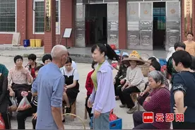 新春走基层 | 土生土长的电商主播徐艳红：农特产“云端”销售忙图片