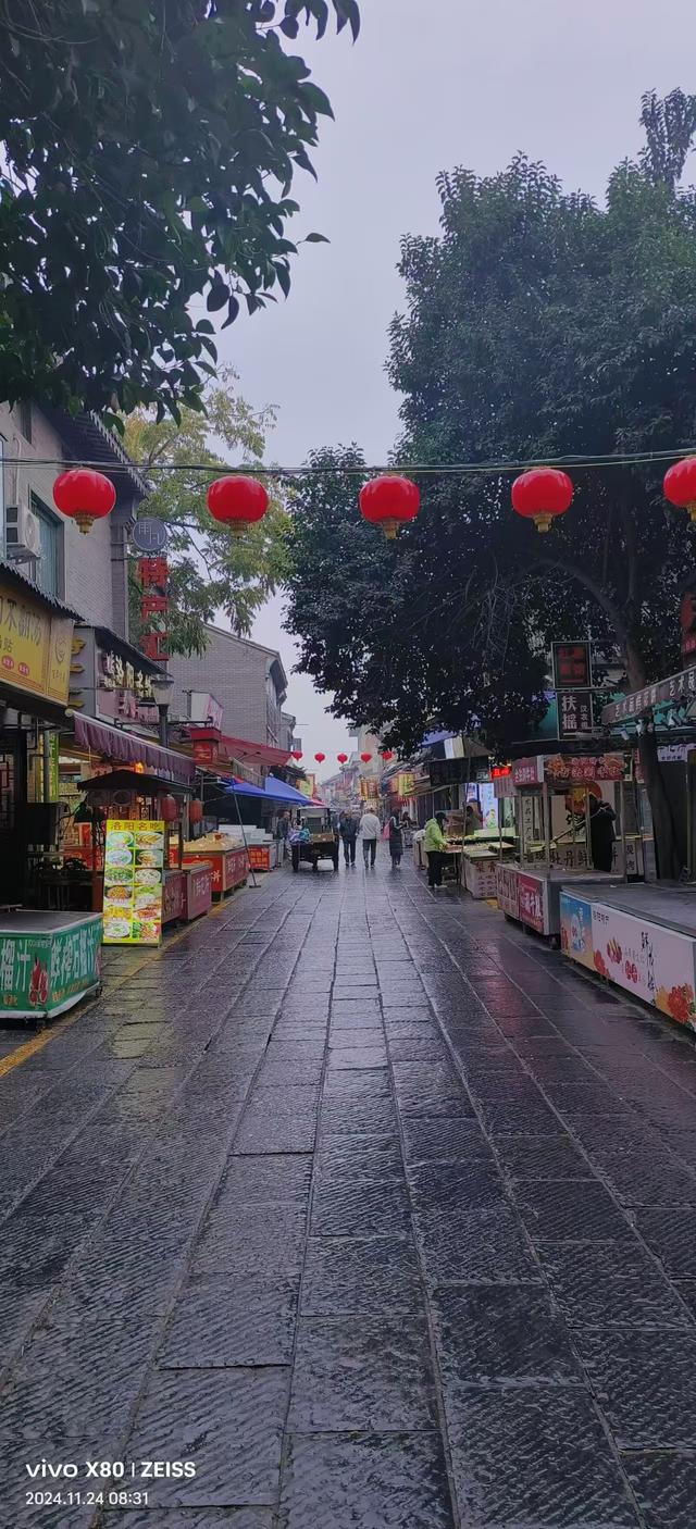 丽景门登临记：在晨光中叩问一座城